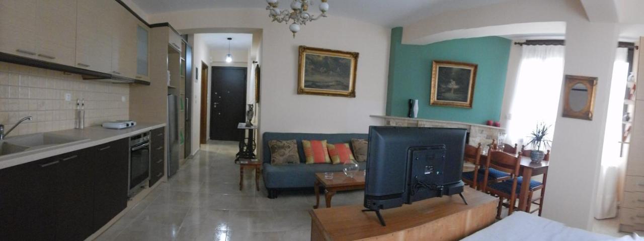 Ferienwohnung Οδυσσεια, Κοντά Σε Αεροδρόμιο, Λιμάνια Και Θάλασσες Keratea Exterior foto