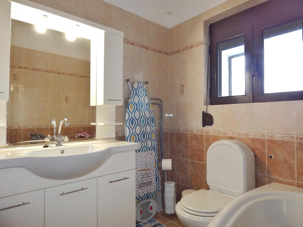 Ferienwohnung Οδυσσεια, Κοντά Σε Αεροδρόμιο, Λιμάνια Και Θάλασσες Keratea Exterior foto