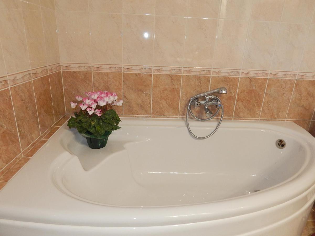 Ferienwohnung Οδυσσεια, Κοντά Σε Αεροδρόμιο, Λιμάνια Και Θάλασσες Keratea Exterior foto